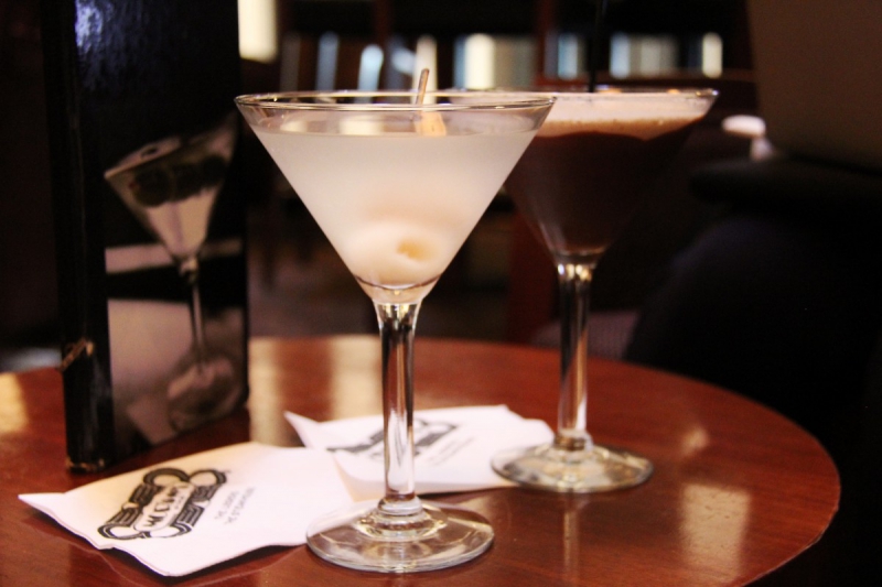 brasserie-GRIMAUD-min_martini_bar_lychee_chocolate_alcohol_liquor_happy_hour_happy-910161